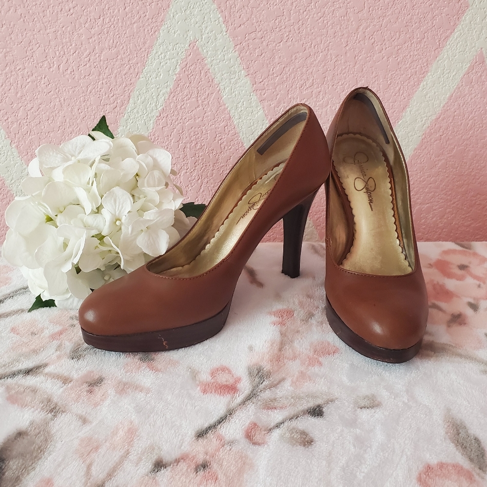 JESSICA SIMPSON 👠 Brown Leather Pumps